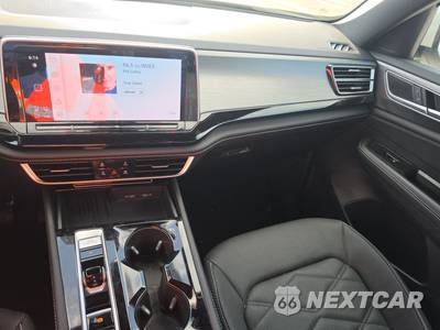 2025 Volkswagen Atlas Cross Sport 2.0T SE w/Technology - zdjęcie 11 z 24 - miniatura