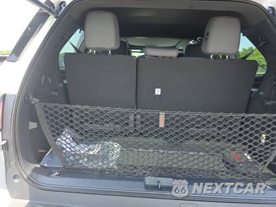 2026 Toyota Sequoia Capstone - zdjęcie 24 z 26 - miniatura