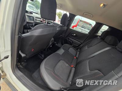 2020 Jeep Renegade Trailhawk - zdjęcie 10 z 15 - miniatura