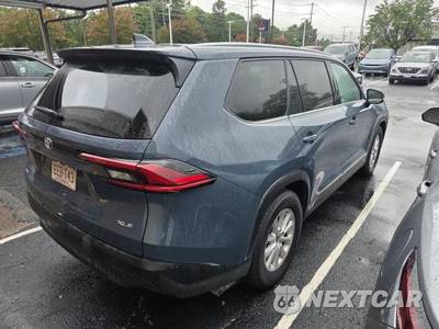 2025 Toyota Grand Highlander XLE - zdjęcie 14 z 26 - miniatura