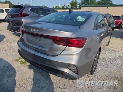 2024 Kia Forte LXS - zdjęcie 5 z 21 - miniatura
