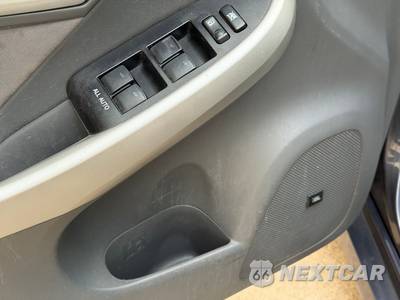 2010 Toyota Prius III - zdjęcie 64 z 70 - miniatura