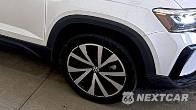 2024 Volkswagen Taos SE - zdjęcie 8 z 33 - miniatura