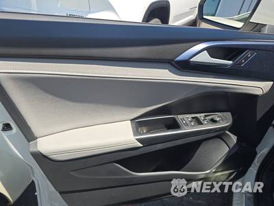 2024 Volkswagen Taos SE - zdjęcie 14 z 33 - miniatura