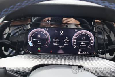 2026 Volkswagen Golf R - zdjęcie 29 z 38 - miniatura