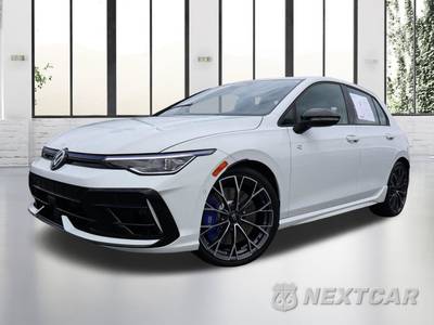 2026 Volkswagen Golf R - zdjęcie 1 z 38 - miniatura
