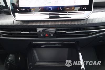 2026 Volkswagen Golf R - zdjęcie 34 z 38 - miniatura