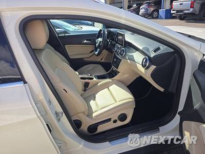 2016 Mercedes-Benz GLA 250 - zdjęcie 8 z 27 - miniatura