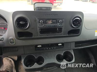 2025 Mercedes-Benz Sprinter 2500 Cargo Van High Roof 170.0" WB - zdjęcie 11 z 30 - miniatura