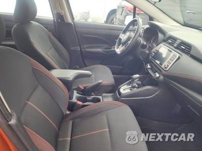 2020 Nissan Versa SR - zdjęcie 8 z 18 - miniatura