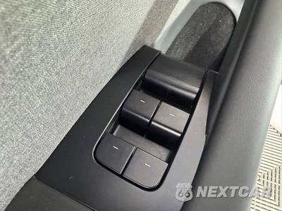 2025 Tesla Model 3 - zdjęcie 40 z 47 - miniatura