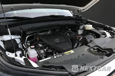 2024 Toyota Grand Highlander XLE - zdjęcie 19 z 21 - miniatura