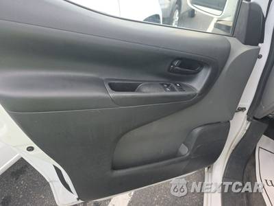 2019 Nissan NV200 Compact Cargo SV 115.2" WB - zdjęcie 9 z 35 - miniatura