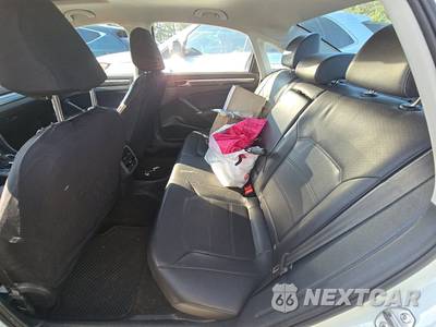 2017 Volkswagen Passat 1.8T SE - zdjęcie 13 z 28 - miniatura