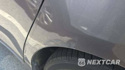 2015 Toyota Sienna XLE 8-Passenger 119.3" WB - zdjęcie 20 z 38 - miniatura