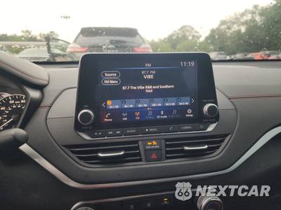 2022 Nissan Altima SR - zdjęcie 11 z 19 - miniatura