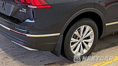 2018 Volkswagen Tiguan SE - zdjęcie 9 z 37 - miniatura