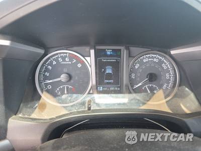 2022 Toyota Tacoma SR5 Crew Cab Medium Bed - zdjęcie 12 z 23 - miniatura