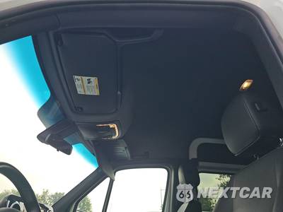 2025 Mercedes-Benz Sprinter 2500 Passenger Van 144.0" WB - zdjęcie 18 z 24 - miniatura