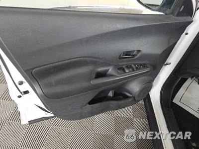 2021 Nissan Kicks S - zdjęcie 9 z 17 - miniatura