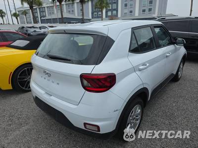 2022 Hyundai Venue SE - zdjęcie 4 z 25 - miniatura