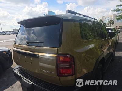 2024 Toyota Land Cruiser - zdjęcie 4 z 18 - miniatura