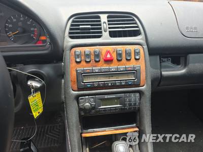 1999 Mercedes-Benz CLK 320 Convertible - zdjęcie 11 z 41 - miniatura