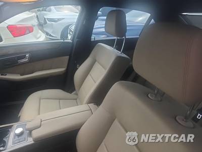 2011 Mercedes-Benz E 350 4MATIC Sedan - zdjęcie 13 z 23 - miniatura