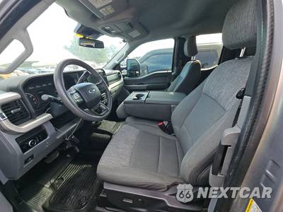 2023 Ford Super Duty F-250 XLT Extended Cab Medium Bed w/Rear Doors - zdjęcie 7 z 30 - miniatura