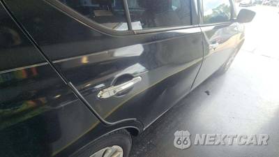 2017 Nissan Versa Sedan SV - zdjęcie 18 z 42 - miniatura