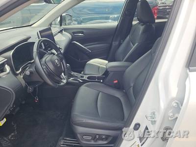 2023 Toyota Corolla Cross XLE - zdjęcie 7 z 23 - miniatura