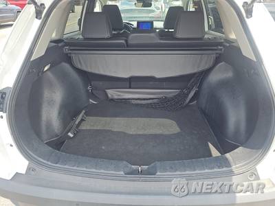 2023 Toyota Corolla Cross XLE - zdjęcie 16 z 23 - miniatura