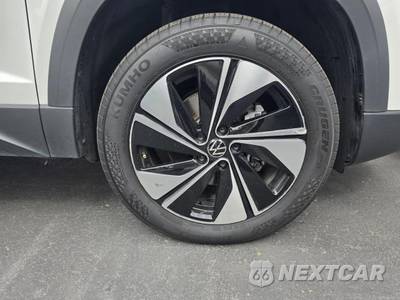 2025 Volkswagen Taos SE - zdjęcie 2 z 24 - miniatura
