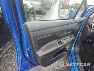 2020 Nissan Versa SV - zdjęcie 9 z 17 - miniatura