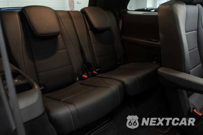 2025 Mercedes-Benz GLS 450 4MATIC - zdjęcie 13 z 55 - miniatura