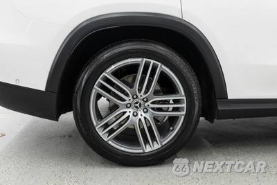2025 Mercedes-Benz GLS 450 4MATIC - zdjęcie 37 z 55 - miniatura