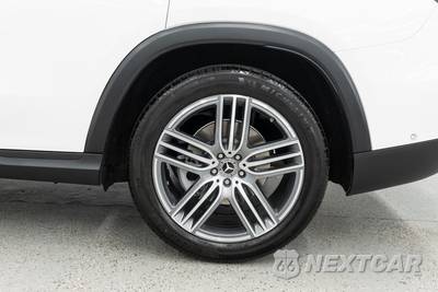 2025 Mercedes-Benz GLS 450 4MATIC - zdjęcie 36 z 55 - miniatura