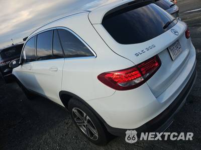 2016 Mercedes-Benz GLC 300 - zdjęcie 6 z 27 - miniatura