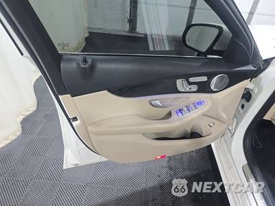2020 Mercedes-Benz C 300 4MATIC Sedan - zdjęcie 9 z 23 - miniatura