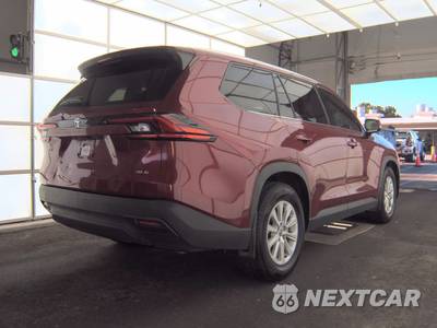 2025 Toyota Grand Highlander XLE - zdjęcie 4 z 25 - miniatura