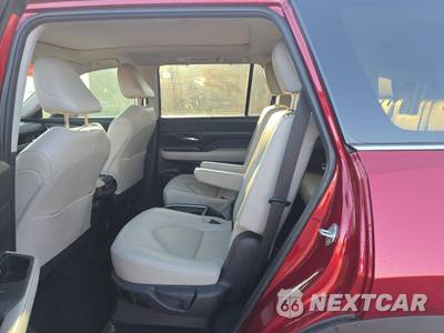 2025 Toyota Grand Highlander XLE - zdjęcie 13 z 25 - miniatura
