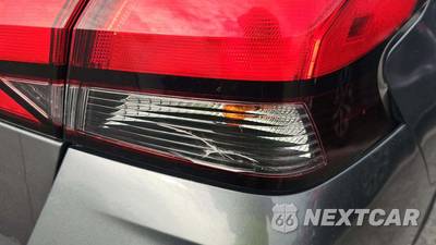 2021 Nissan Versa S - zdjęcie 33 z 39 - miniatura
