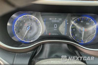 2020 Chrysler Voyager LXi 121.6" WB - zdjęcie 17 z 29 - miniatura