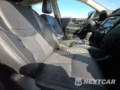 2021 Nissan Rogue Sport SL - zdjęcie 14 z 41 - miniatura