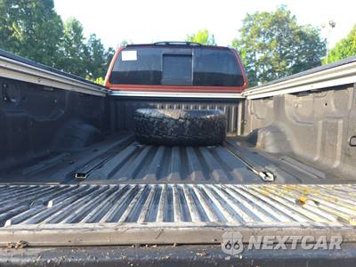 2016 Nissan TITAN XD Platinum Reserve Crew Cab Medium Bed - zdjęcie 16 z 37 - miniatura