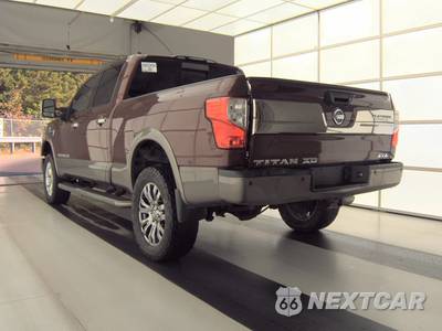 2016 Nissan TITAN XD Platinum Reserve Crew Cab Medium Bed - zdjęcie 6 z 37 - miniatura