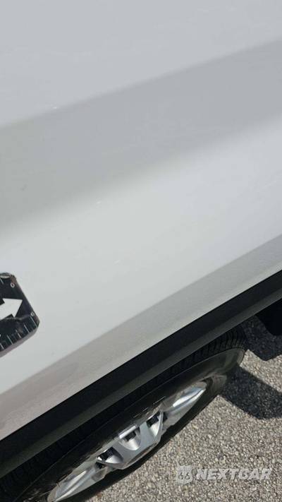 2025 Chevrolet Silverado 2500HD LT Crew Cab Medium Bed 1LT - zdjęcie 21 z 25 - miniatura