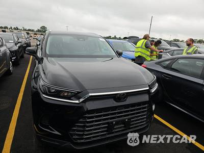 2025 Toyota Grand Highlander XLE - zdjęcie 2 z 26 - miniatura
