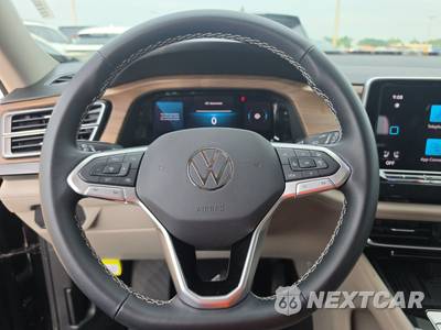 2025 Volkswagen Atlas 2.0T SE w/Technology - zdjęcie 10 z 21 - miniatura