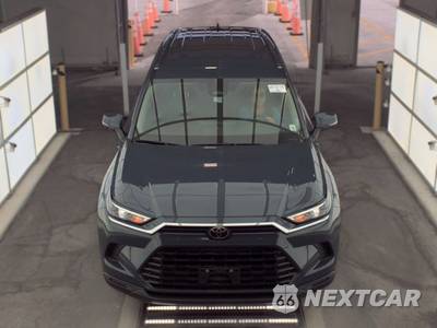 2025 Toyota Grand Highlander XLE - zdjęcie 2 z 26 - miniatura